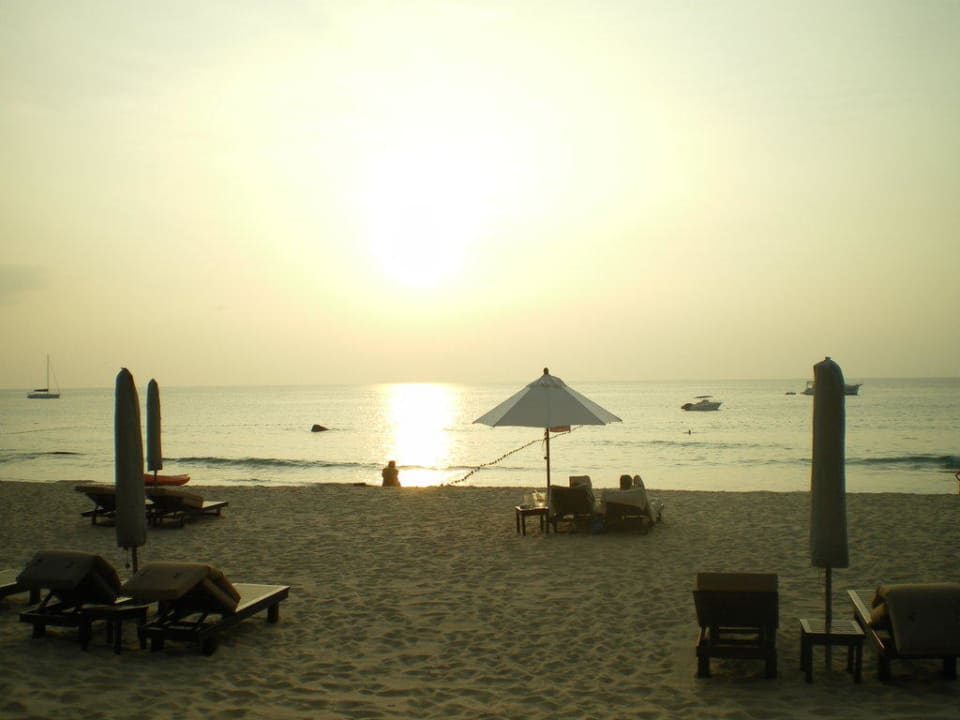 Sonnenuntergang am Strand Twinpalms Surin Beach Phuket