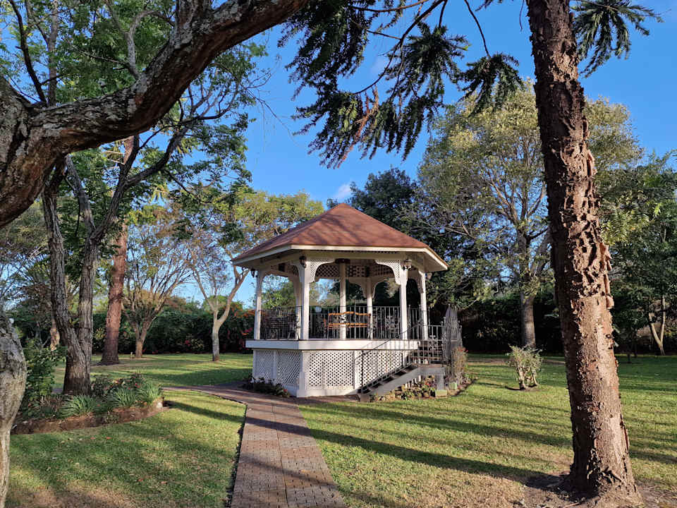 Gartenanlage Hotel Bougainvillea