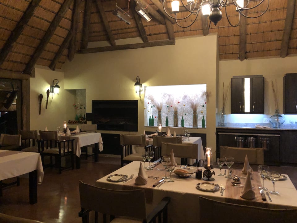 Gastro Hotel Frans Indongo Lodge