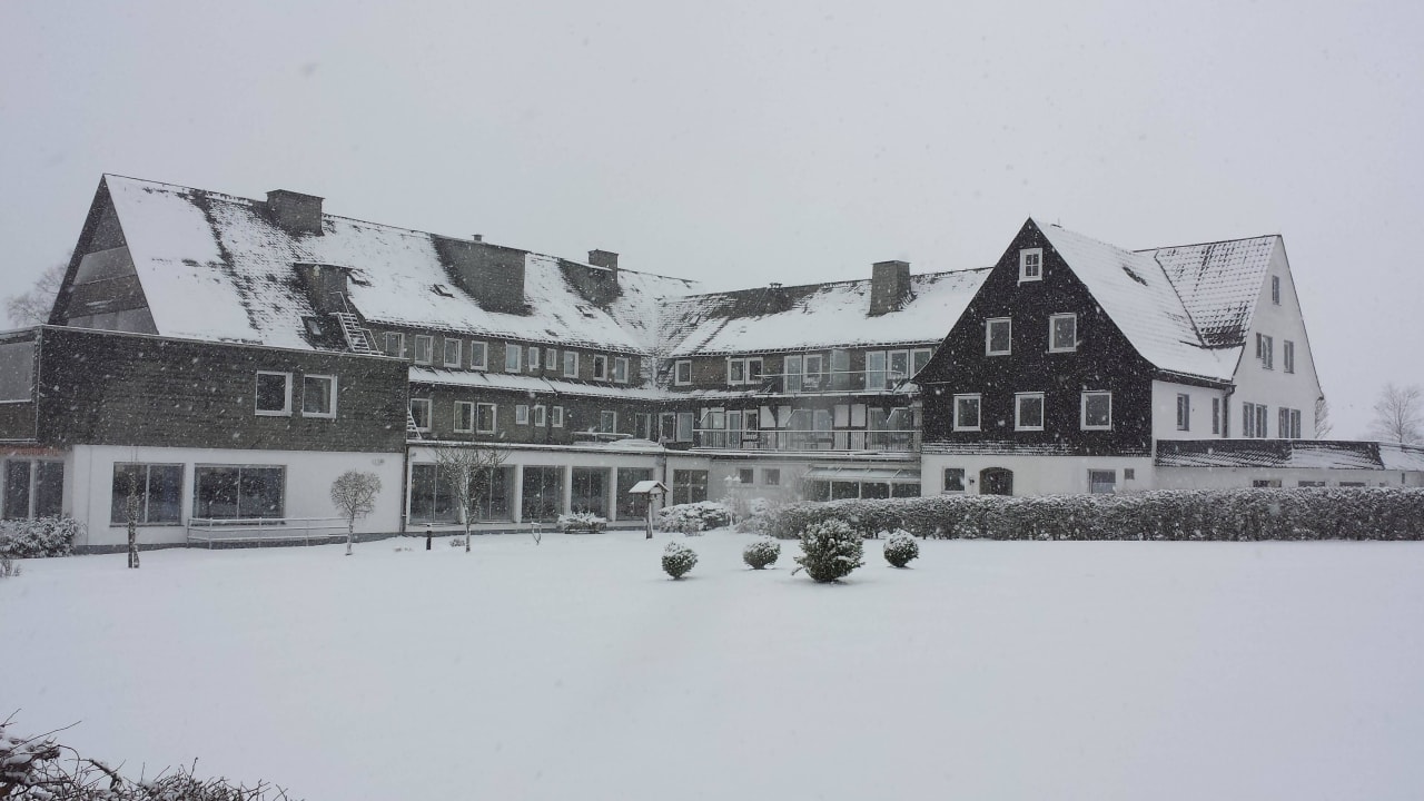 Schnee in Hülle und Fülle Berghotel Hoher Knochen