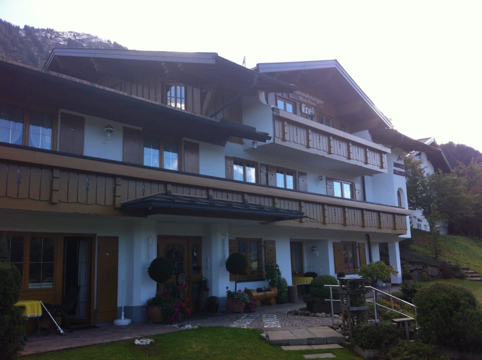 Vorderseite vom Haus Ferienwohnungen Monte Bianco