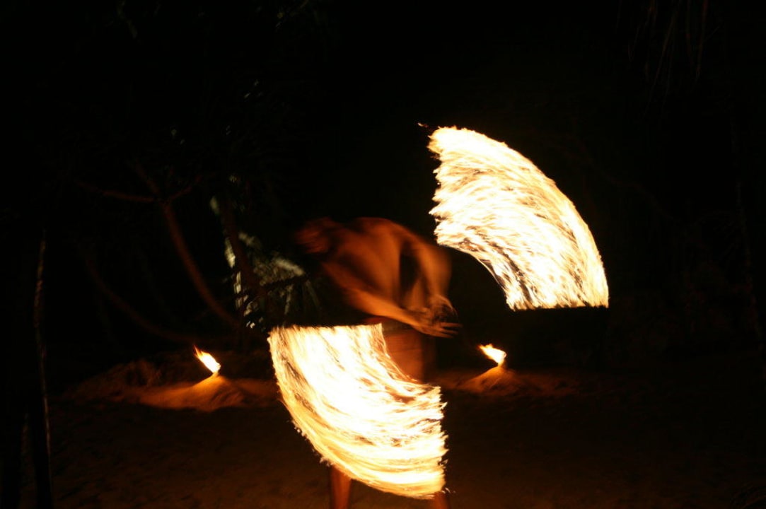 Fireshow an der Rocky Bar Hotel Moonlight Bay Resort