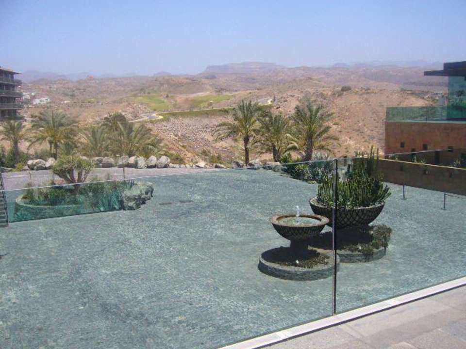 Hotelauffahrt Salobre Hotel Resort & Serenity