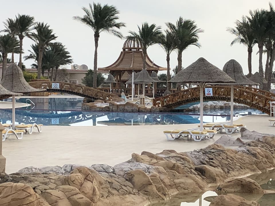 Pool Parrotel Lagoon Waterpark Resort