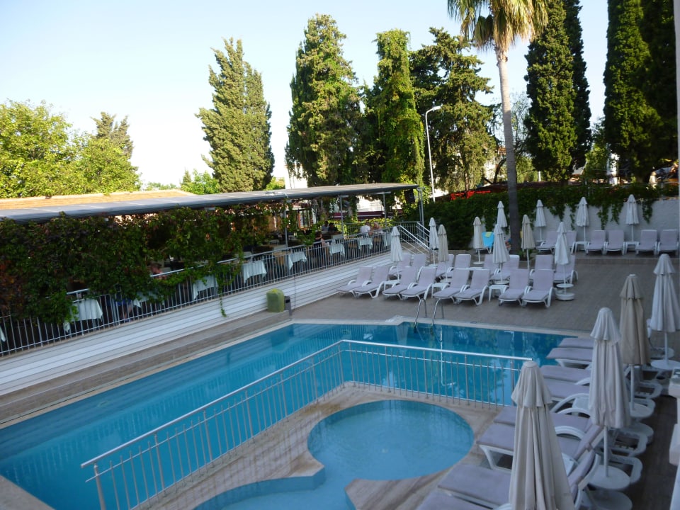 Poolanlage mit Terrasse (Poolbar) Side Miami Beach