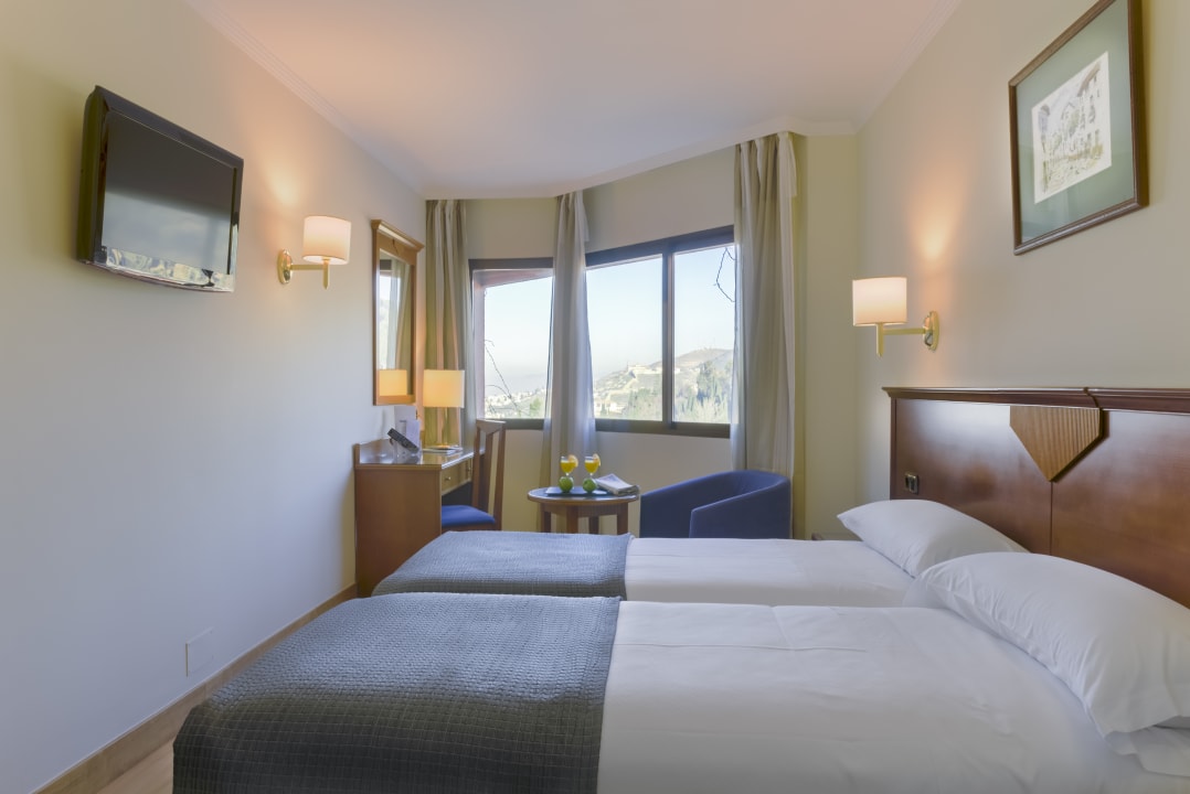 Zimmer Hotel Porcel Alixares