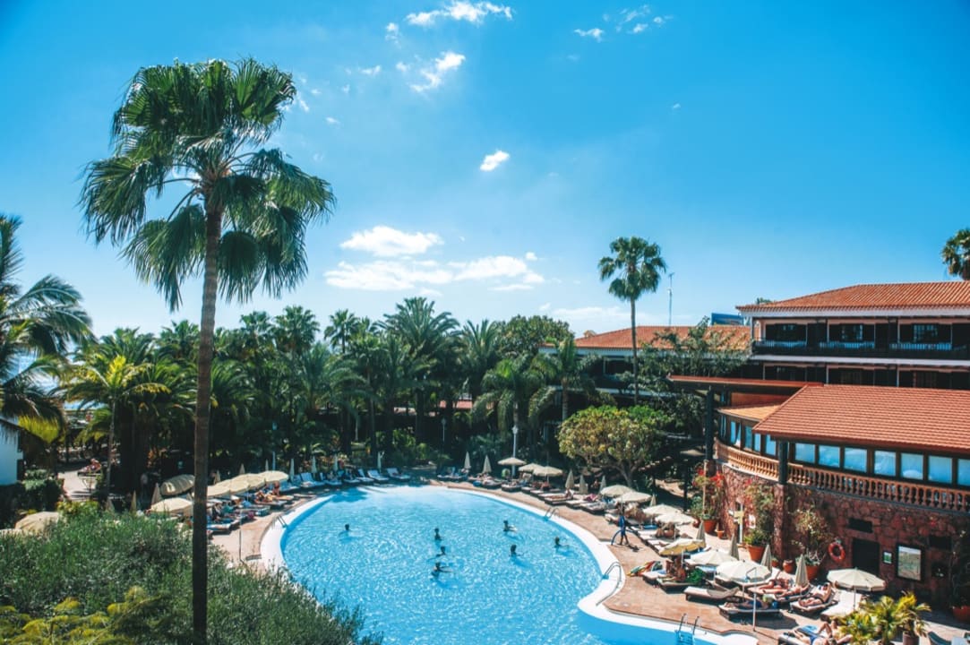 Pool Hotel Parque Tropical