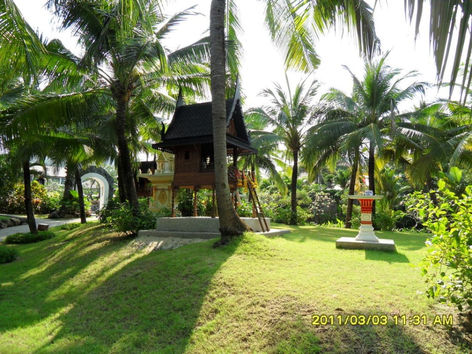 Территория отеля Bandara Resort & Spa Samui