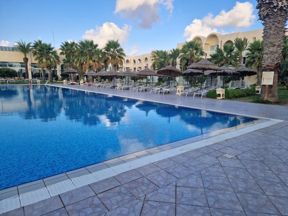 Pool Iberostar Waves Mehari Djerba