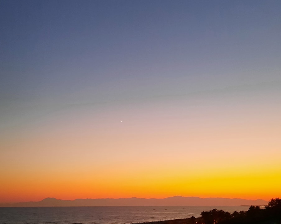 Strand Commodore Elite Suites & Spa - Adults only
