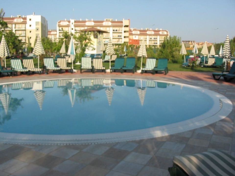 Poolanlage Hane Family Resort