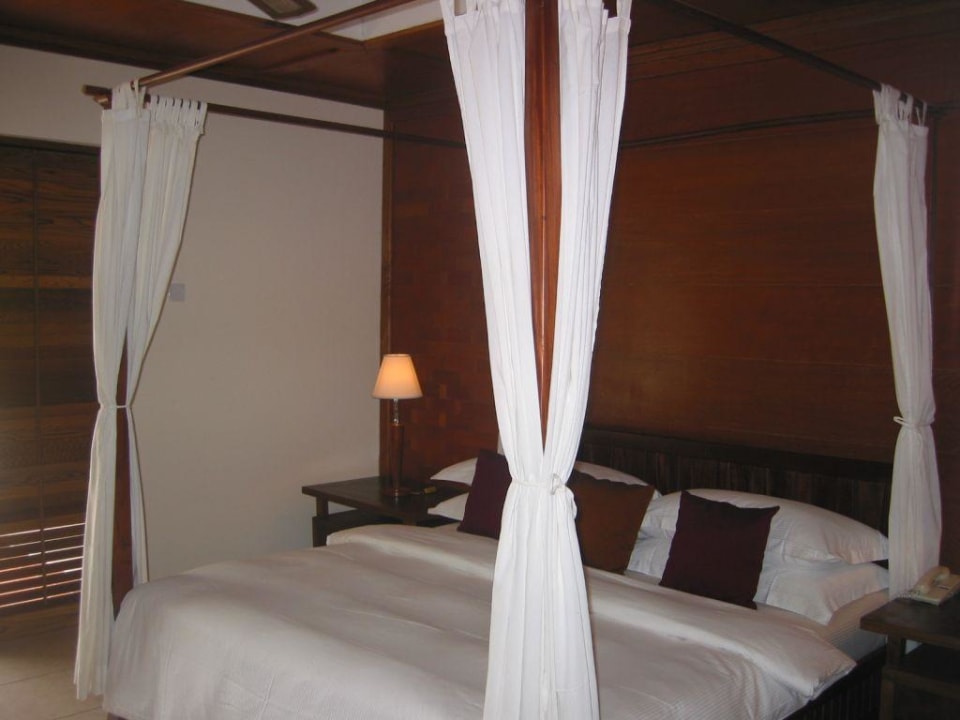 Zimmer im Beach Bungi im BL Kuramathi Maldives