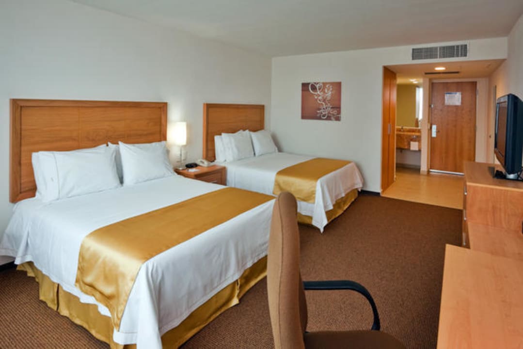 Double Queen Size Hotel Holiday Inn Express & Suites Irapuato