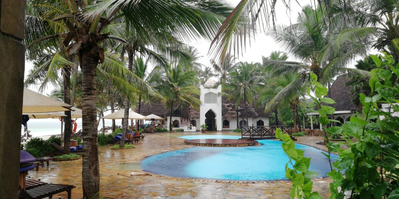 Pool Sultan Sands Island Resort & Spa