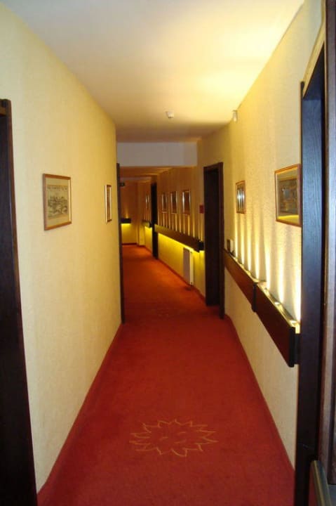 Flur im 2. Obergeschoss Familienhotel Sonngastein