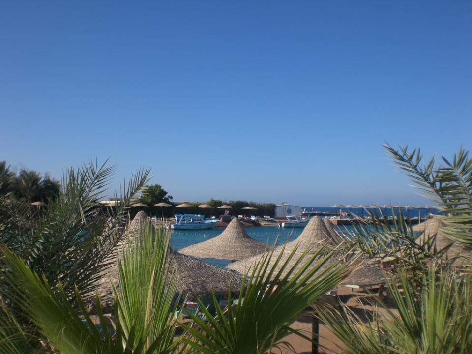 Blick auf Strand und Meer Sand Beach Hotel Hurghada