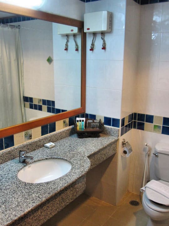 Номер Deluxe - санузел Hotel Sabai Wing