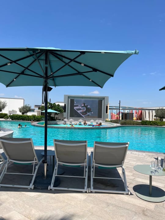 Pool The WB Abu Dhabi, Curio Collection By Hilton
