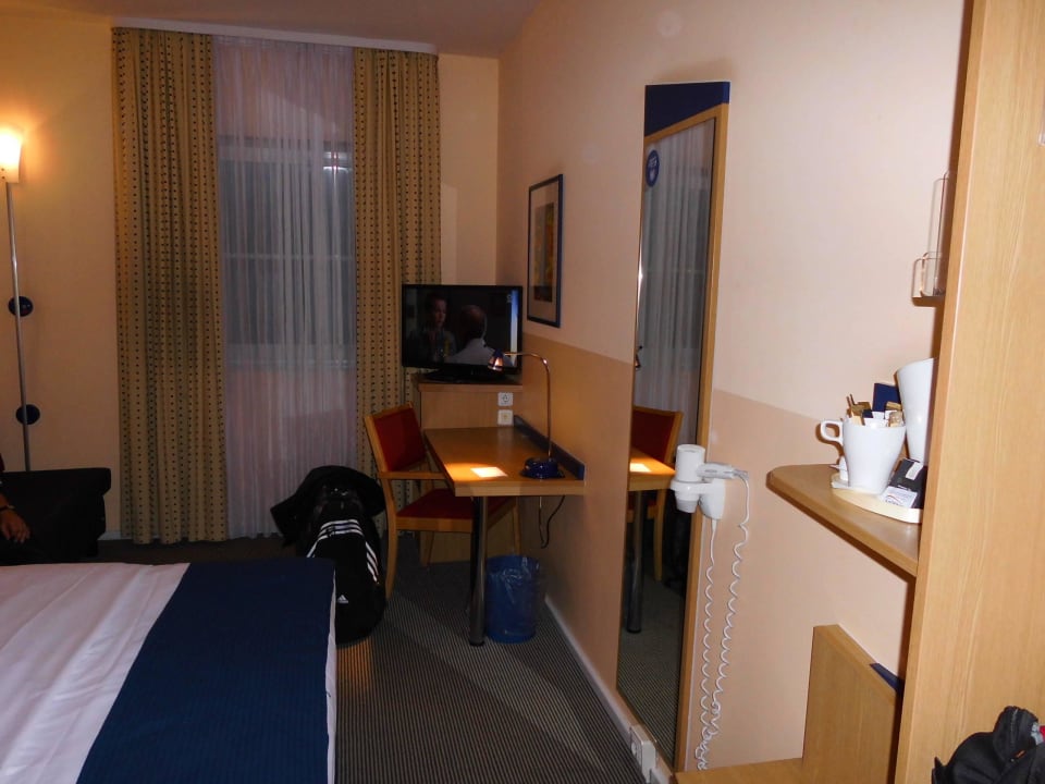 Hotelzimmer Holiday Inn Express Frankfurt - Airport