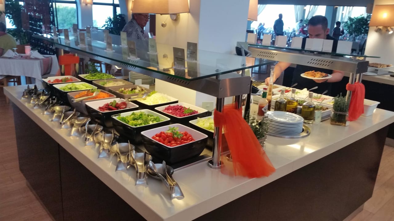 Salatgondel TUI BLUE Oceanis Beach and Spa Resort