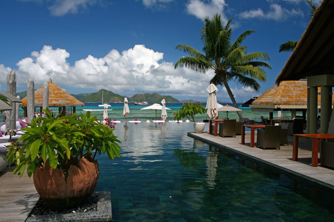 Blick auf Praslin Le Domaine de l'Orangeraie