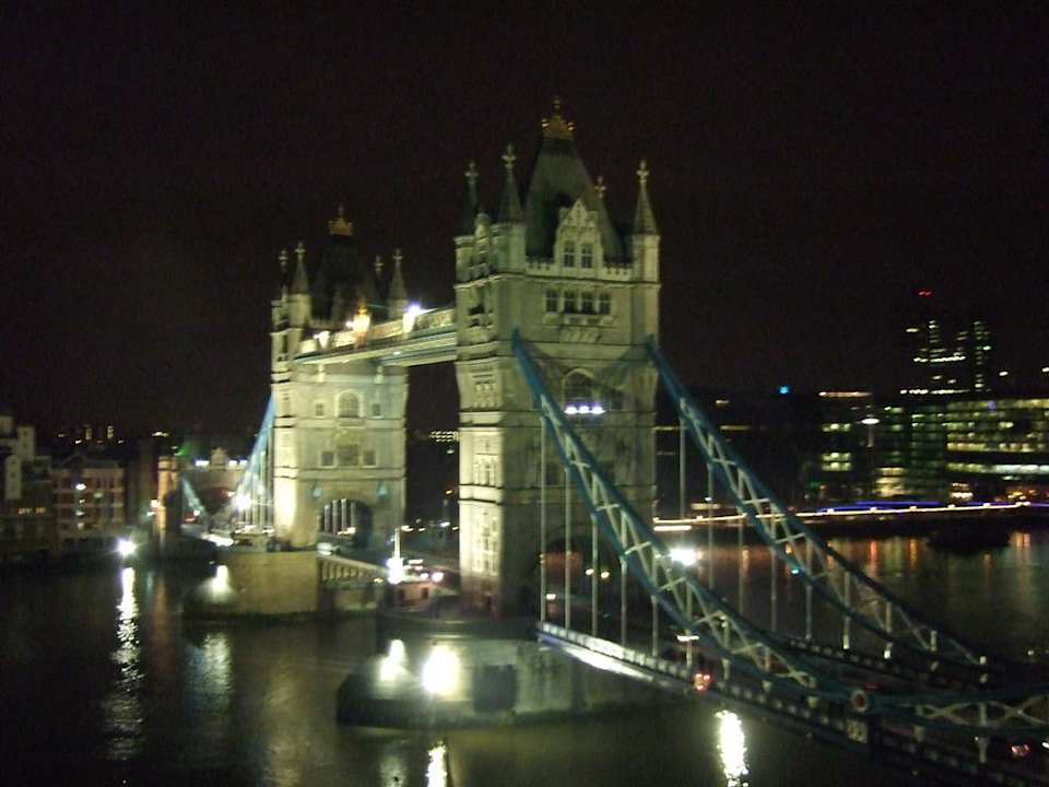 Blick aus dem Zimmerfenster The Tower - A Guoman Hotel