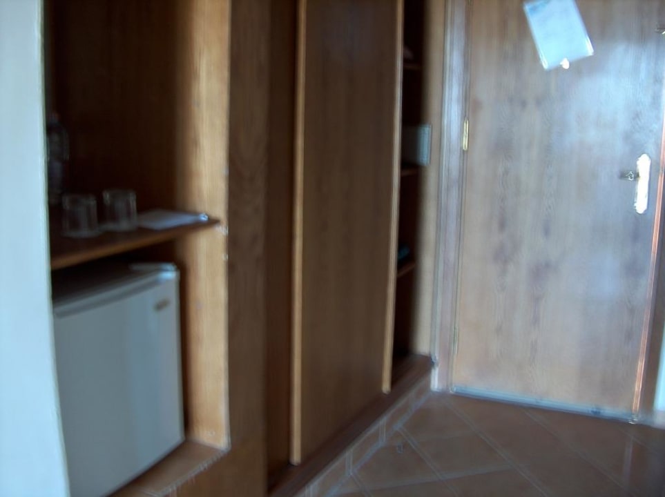 Minikühlschrank und Schrank Utopia Beach Club