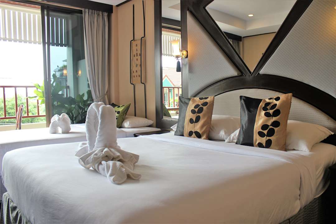 Zimmer Kelly's Residency