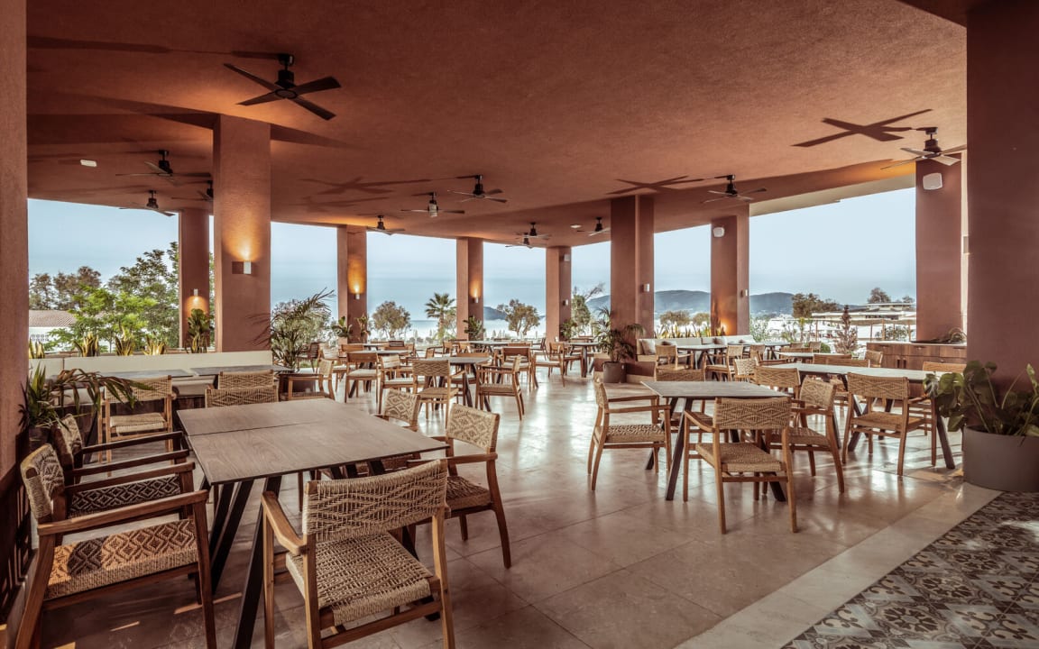 Gastro Domes Aulūs Zante, Autograph Collection