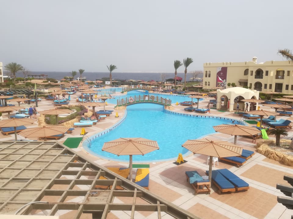 Pool Charmillion Club Resort