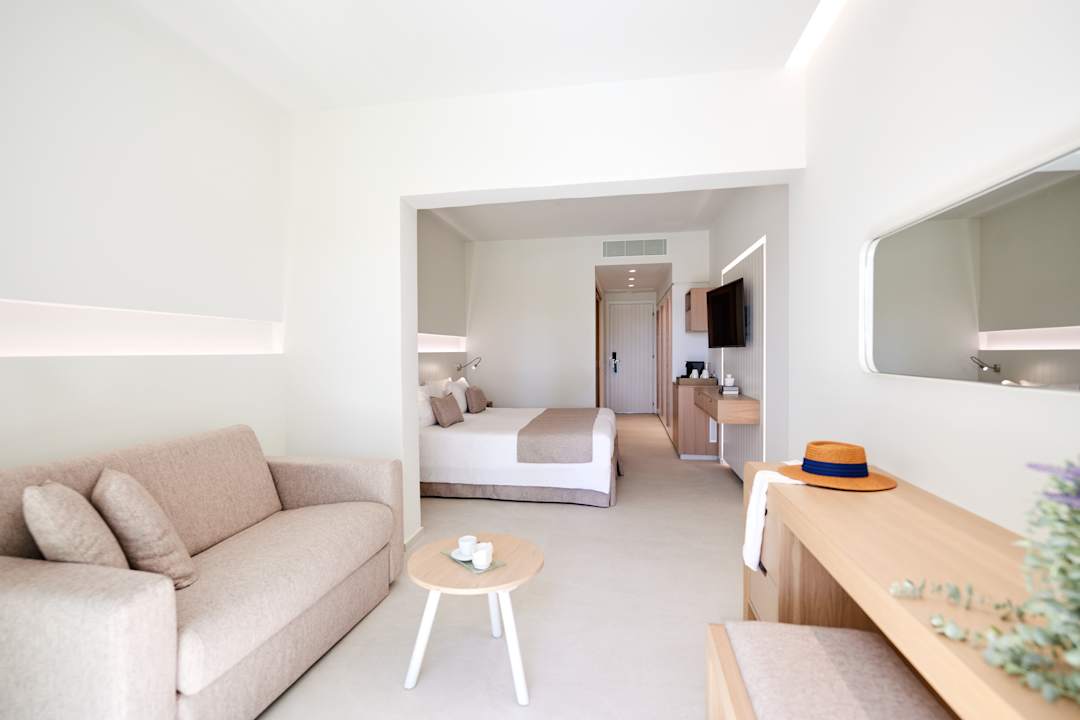 Zimmer Neptune Luxury Resort