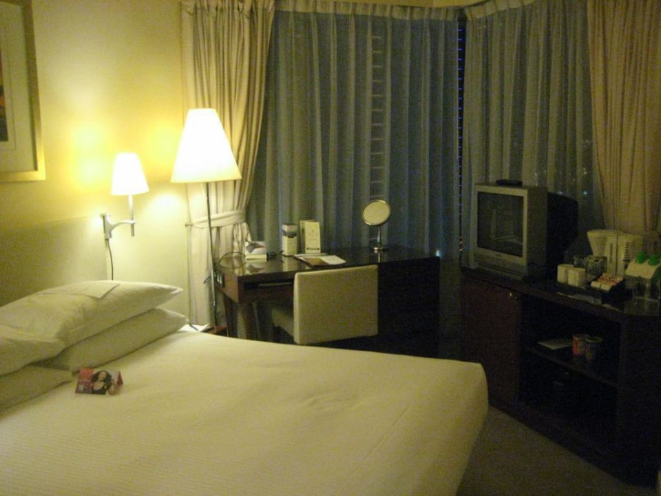 Zimmer Harbour Plaza Metropolis