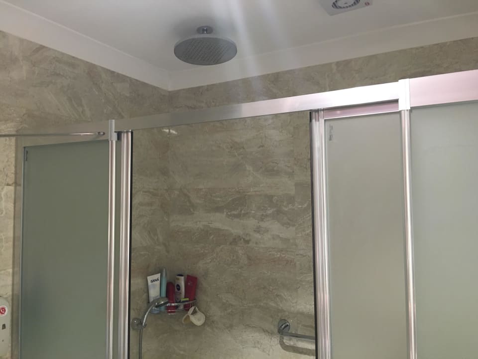 Eine tolle Dusche Mary Hotel Side