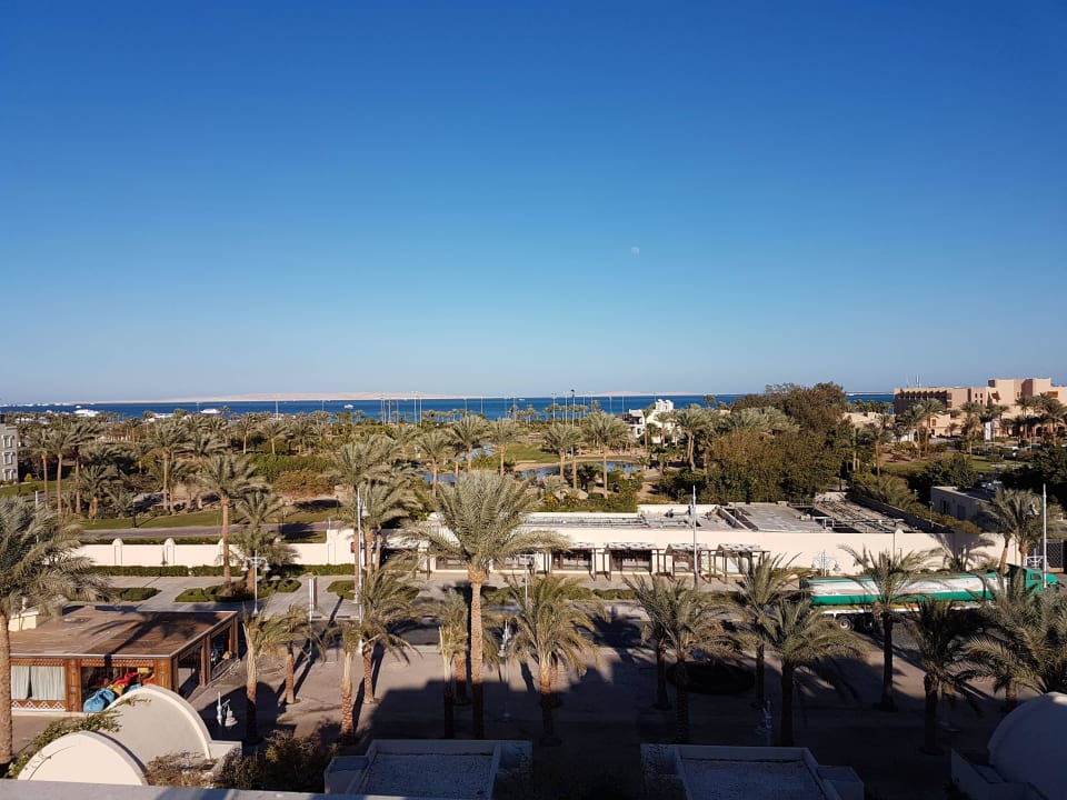 Blick zum Meer Steigenberger Aqua Magic