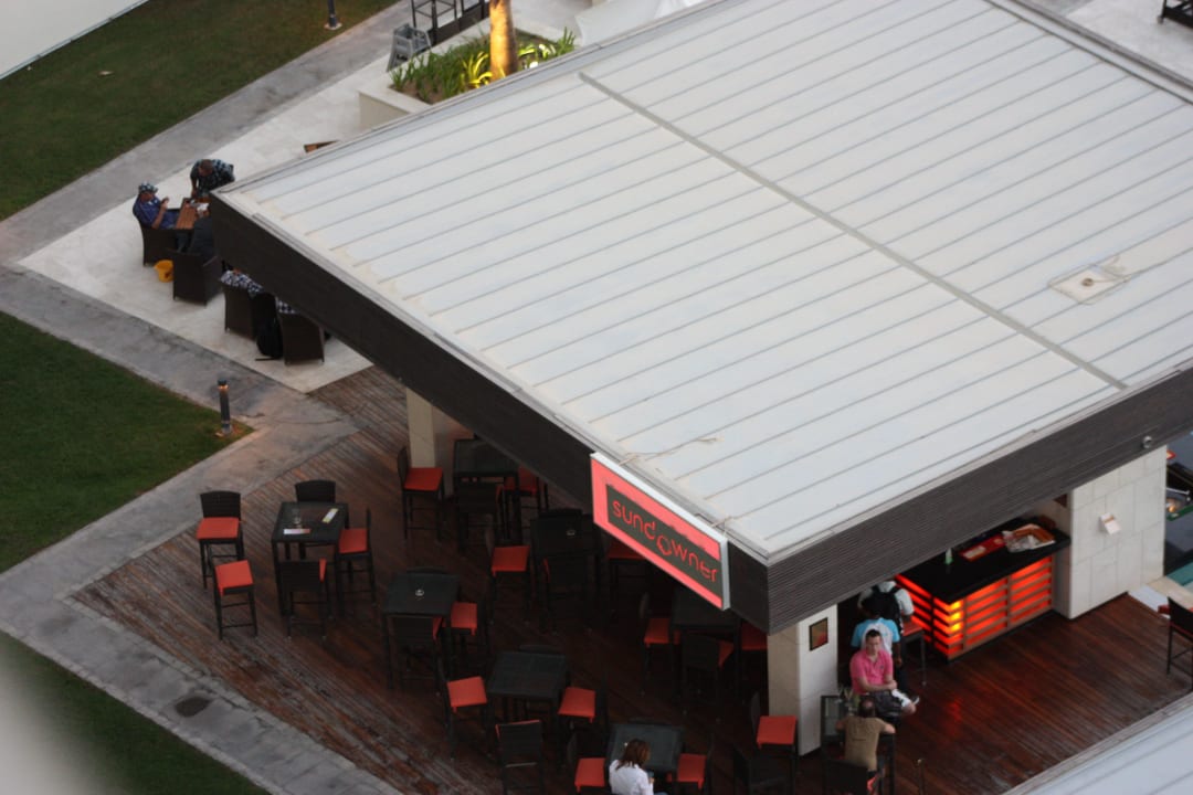 Blick vom Balkon Crowne Plaza Hotel Yas Island