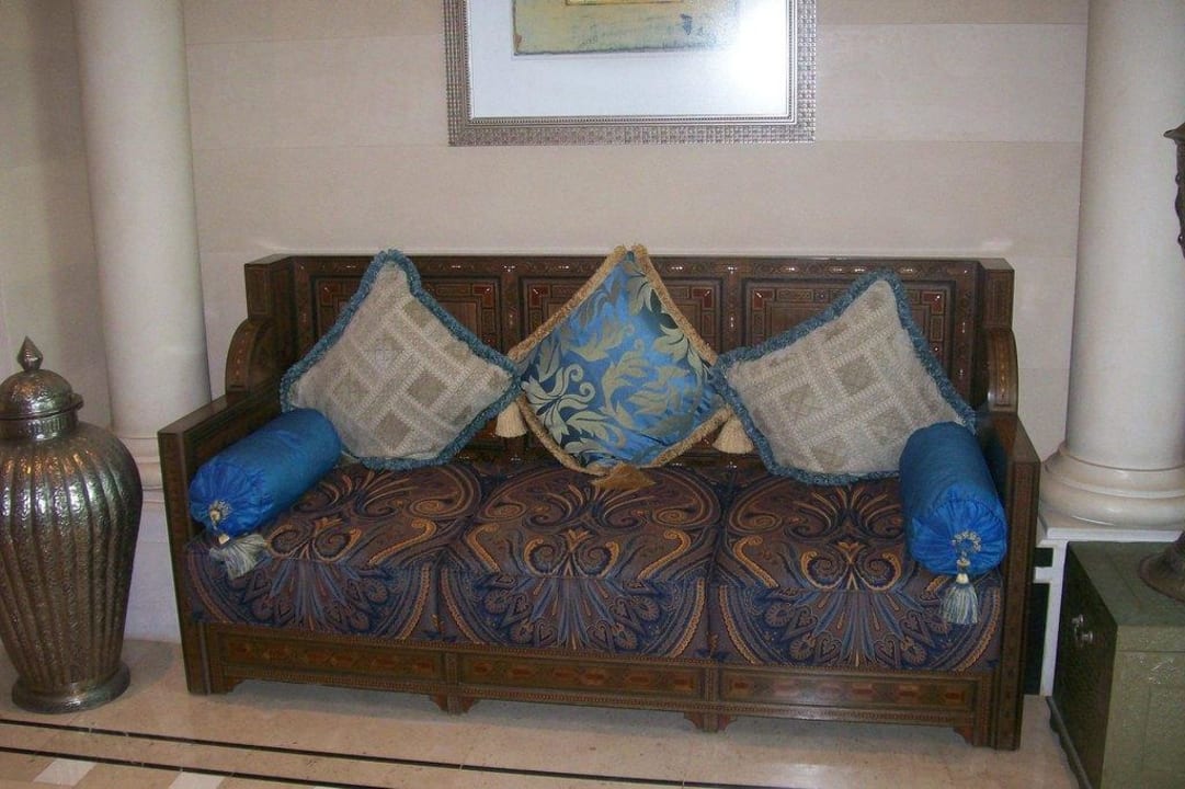 Schöne Sitzgelegenheit im Hotel Jumeirah Al Qasr