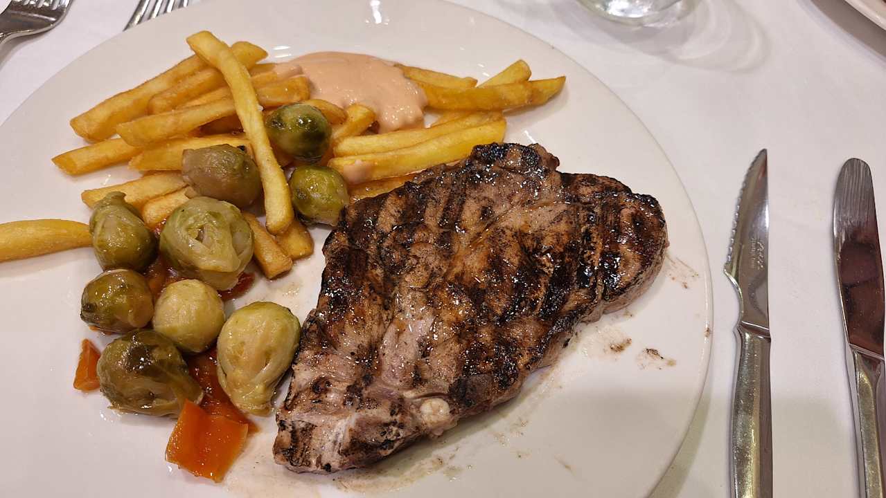 Gastro Grupotel Macarella Suites and Spa