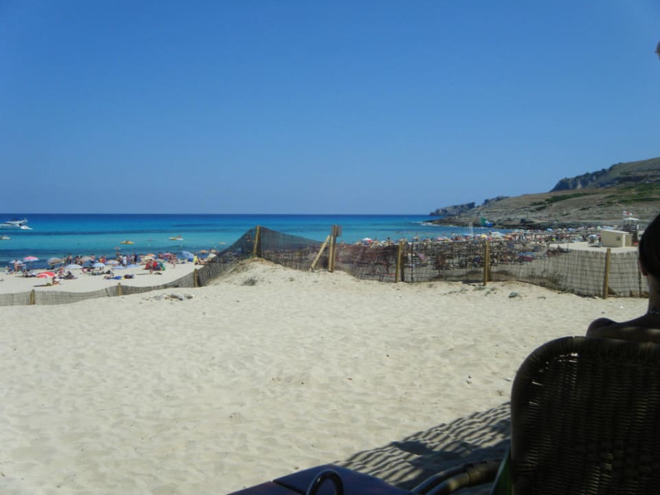 Blick vom Restaurant zum Strand VIVA Cala Mesquida Suites & Spa 16+