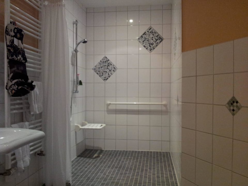 Behindertengerechte Dusche Gästehaus Lietzow