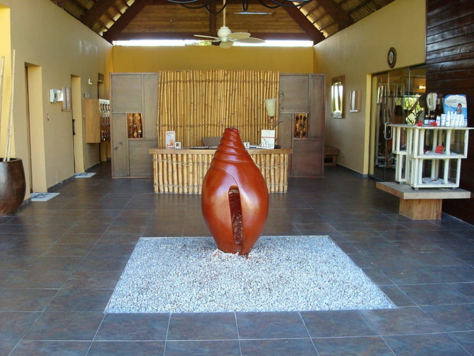 Eingang zum Royal Spa Catalonia Royal Bavaro - Adults only