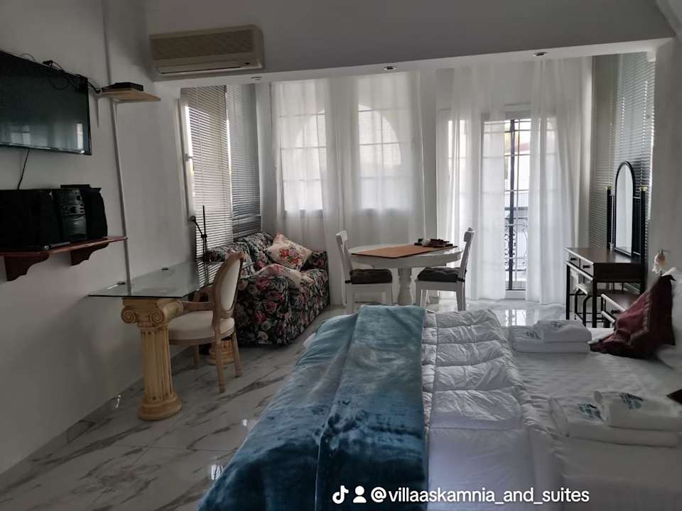 Zimmer Villa Askamnia and Suites