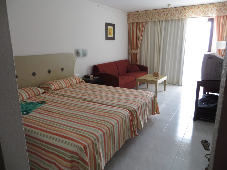 Großes Zimmer SBH Hotel Taro Beach