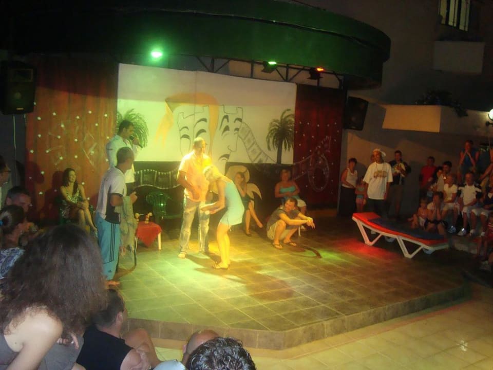Wieczorne animacje Aska Hotel Just in Beach