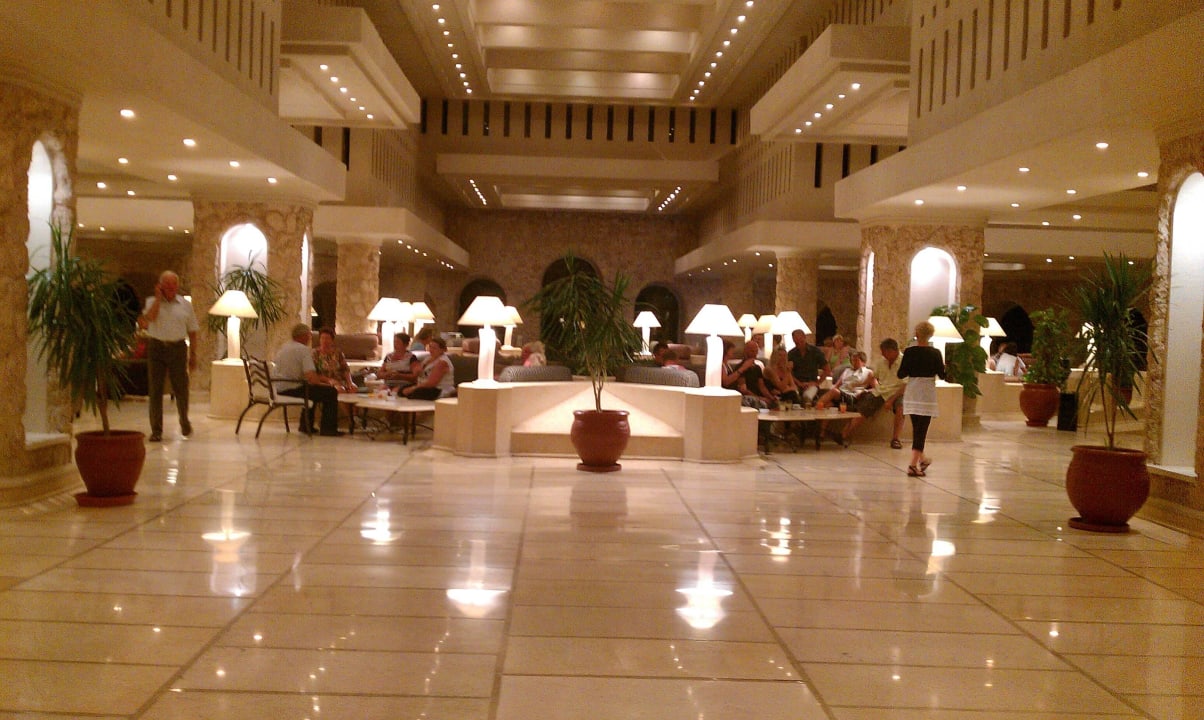 Lobby mit freiem WLAN Pickalbatros Citadel Resort