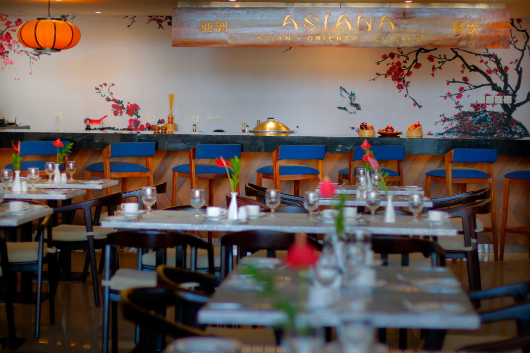 Restaurant Royal Tulip Springhill Resort