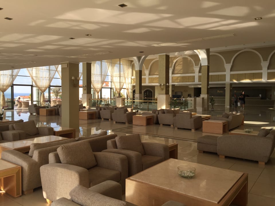 Lobby Porto Bello Royal