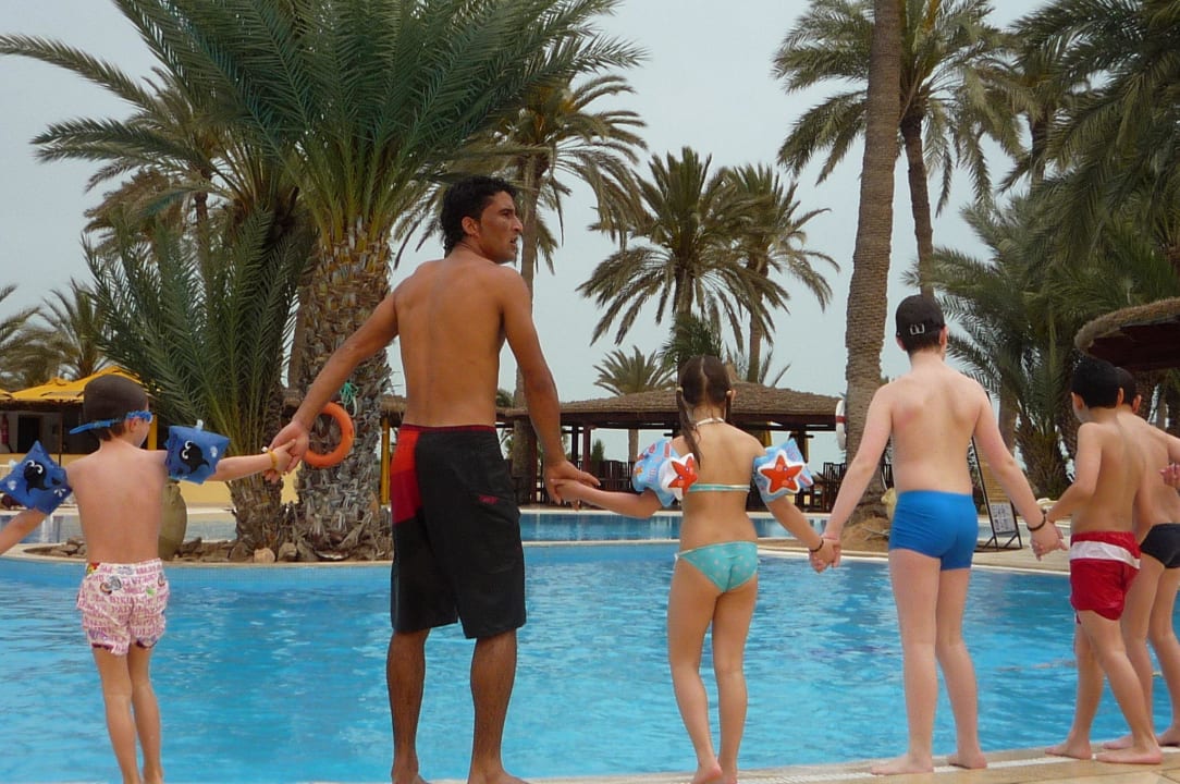 Jeux avec piscine Hotel Eden Star