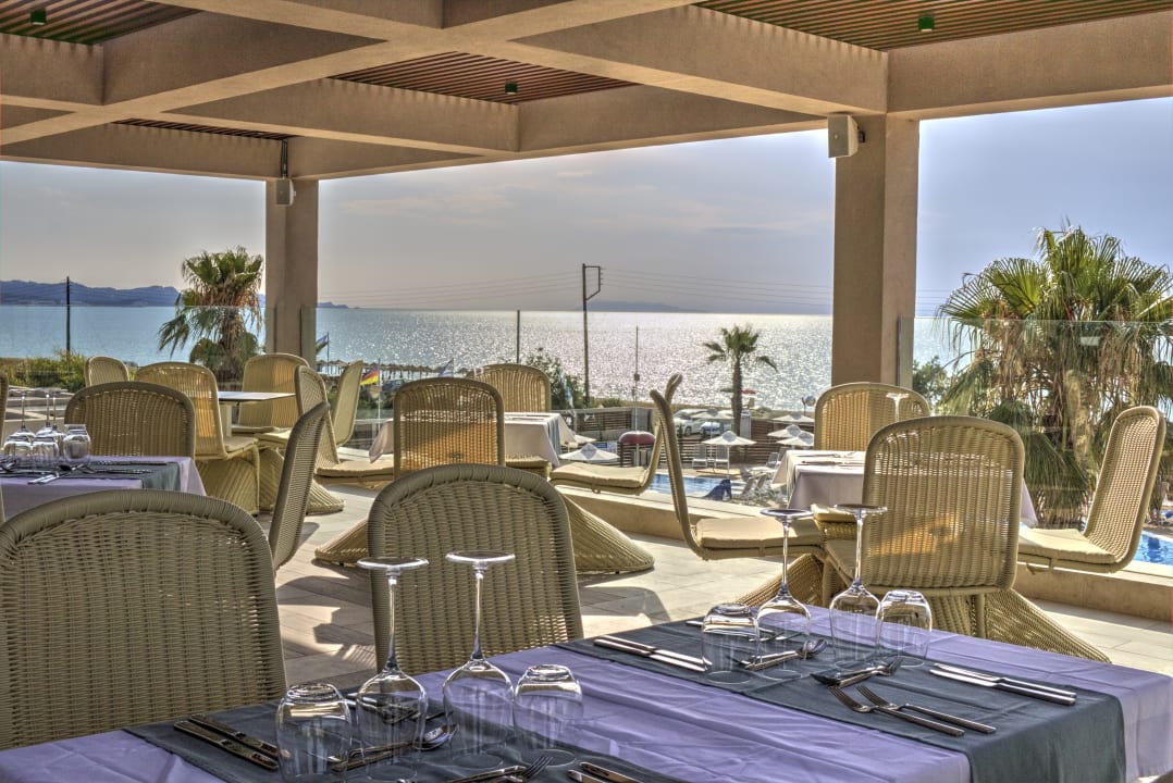 Gastro Almyros Beach Resort & Spa