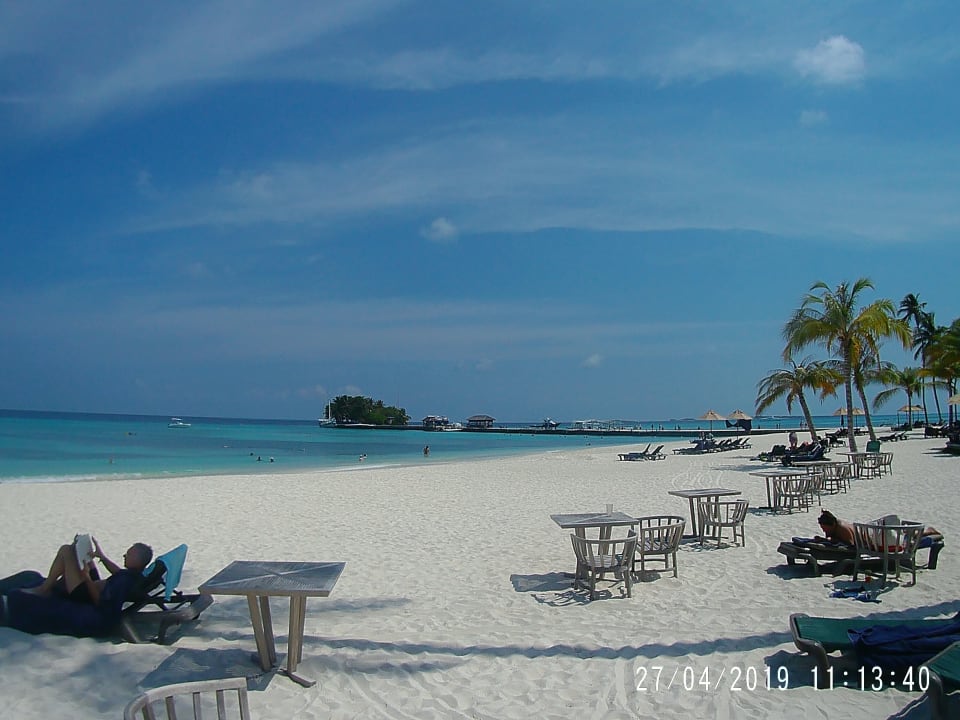 Strand Kuredu Island Resort & Spa