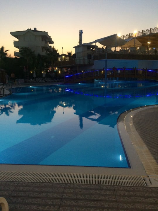 Pool Dream Family Club